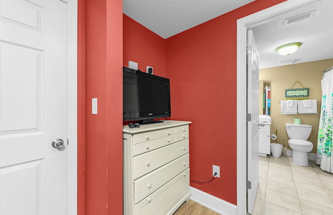 Majestic Beach Resort by Book That Condo - Foto 28