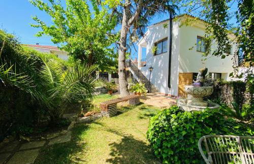 Charming apartment in a duplex with garden & balcony - Foto 2