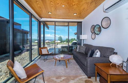 The Wine Box 11B at Cave B Ridge Wine Relax Enjoy - Foto 1