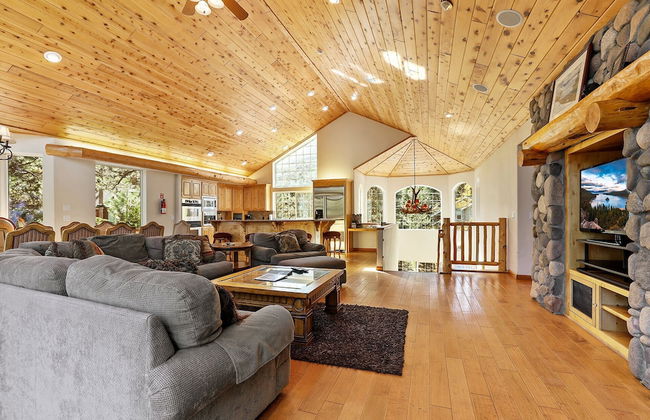 The Lodge on Oaxaco - Epic Man Cave / Billiard Room - Foto 18