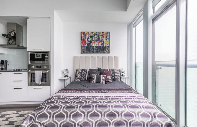 Maple Leaf Square - Photo 15