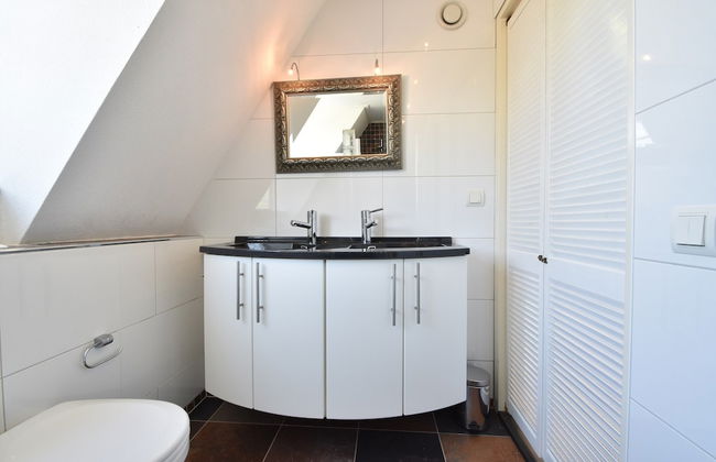 Enticing Holiday Home in Oude With Garden - Foto 22