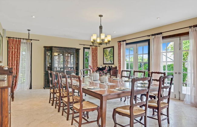 Sophisticated Villas With Private Pools and Staff - Foto 19