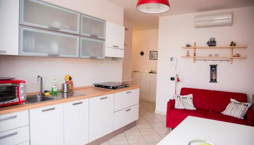 House 30 meters from the sea with gated parking - Foto 4