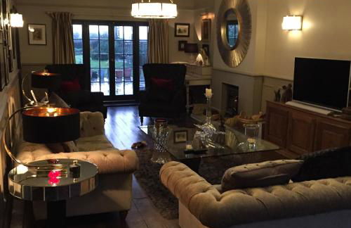 Ingram House with Hot Tub - Foto 1