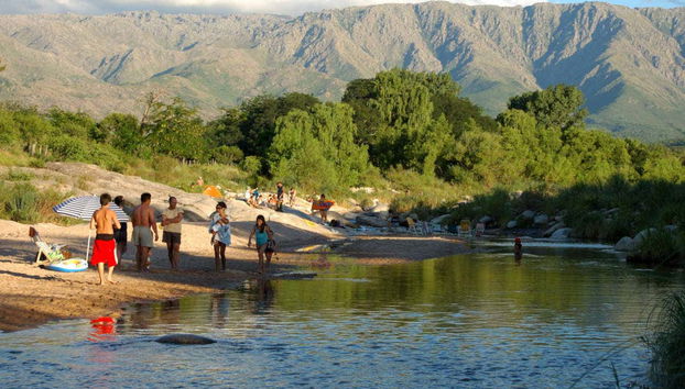 Balneario de los elefantes, en el Valle de Traslasierra