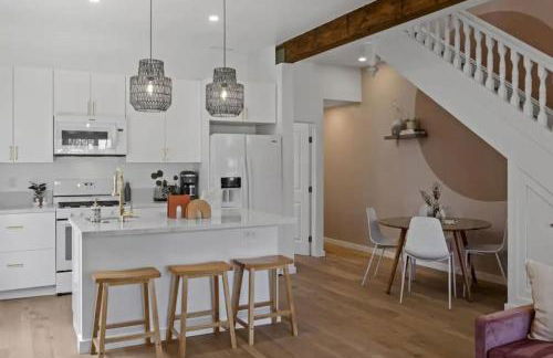 4BD Home in the Heart of Little Italy - Foto 11