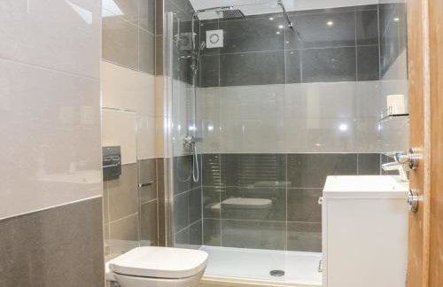 Willow Lodge - Photo 10