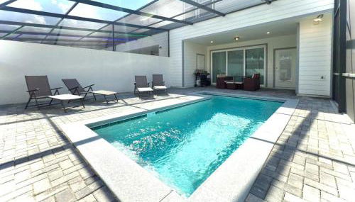 Stunning 5B45B, Heated Pool & BBQ - Photo 2