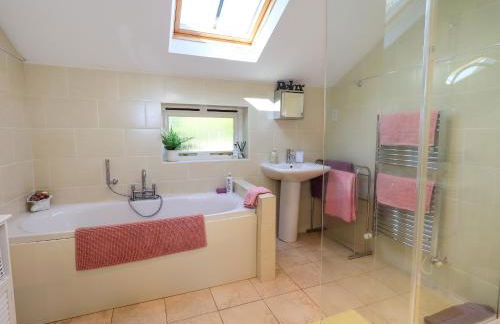 The Garden Suite at Fiddler Hall Barn - Foto 15