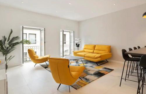 3 bedrooms 3 bath Bivouac 2 min Palais - Photo 12