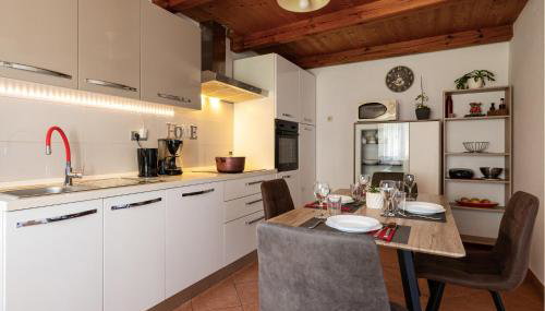 Awesome Home In Barban With Jacuzzi - Foto 4