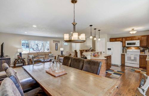 Crestpoint Court Family Multi-Level Near UCCS & BBQ - Foto 2