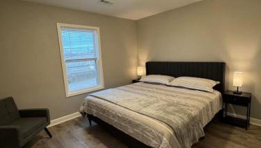 Spacious 2BR Apt with Balcony and 2 King Beds Sleeps 6 - Foto 3