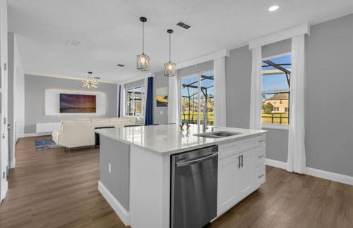 6 Bedrooms- 3,5 Baths- Liberty Village 4539 Pc - Foto 9