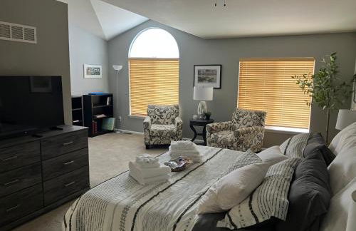 Unwind in Style in this stunning townhome retreat - Foto 1