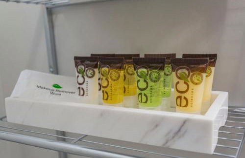 CozySuites TWO Stylish Music Row Condos with parking - Foto 22