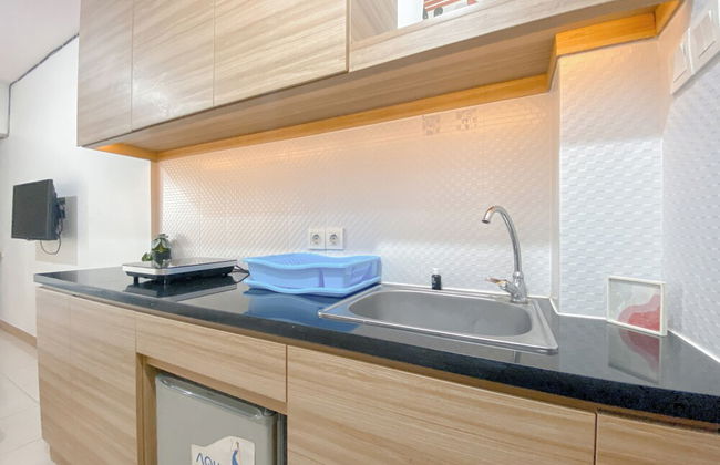 Simply Look And Comfy Studio Tifolia Apartment - Foto 8