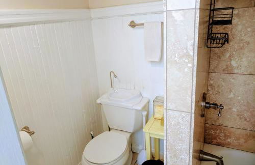 Perfect Location - 4BD,1BA - Restored Redwood Home - Foto 65