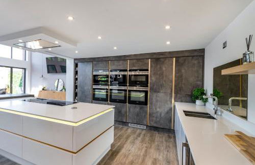 5 Bed Villa-Sleeps 10-Hot Tub-Bar & Pool table - Foto 24