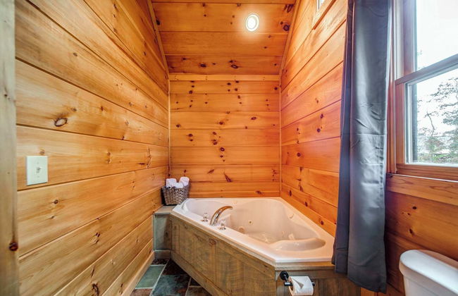 Gorgeous & Secluded 3 BDR Cabin in Mineral Bluff! - Foto 29