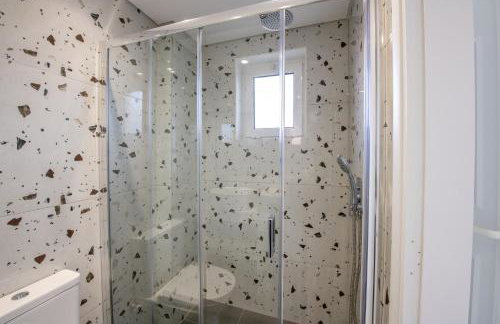 Avouris 2 Bedroom Apartment & Studios - Photo 37