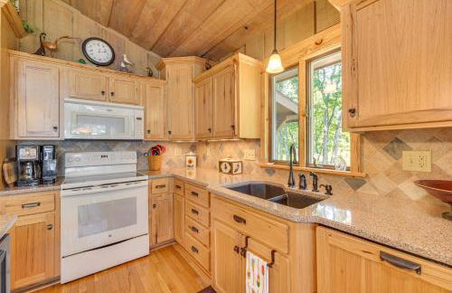 Waterfront Escape on Big Sand Lake with Private Dock - Foto 11