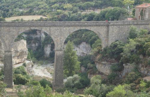 Stylish large house with heated pool in historic village - Foto 47