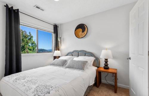 Bridging the Gorge And City to Your Cozy Home - Photo 8