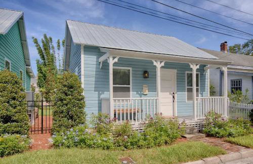 Quaint Cottage with Private Pool-Walk to Everything - Foto 20