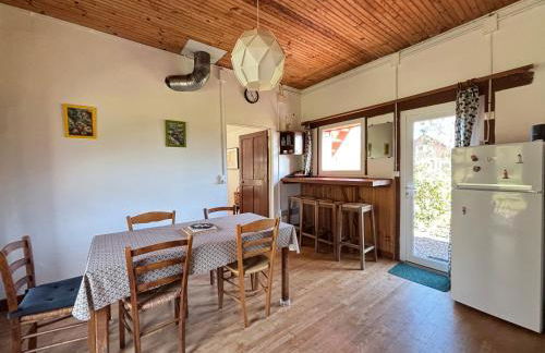 Maison de campagne lumineuse spacieuse dans impasse au calme a proximité d'un chateau deux vérandas grand jardin cabane pour vélos, pres Port en Bessin et Bayeux, proche plages du débarquement - Foto 7