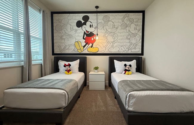 Upstay - Modern Home w Pool in New Development - Foto 26