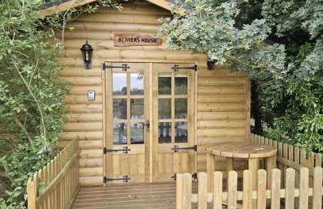 Inviting 1-bed Cabin in Newmarket - Foto 1