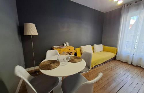 F2 cosy aux portes de Paris - 6 min de RER de Paris Gare de Lyon - Foto 1