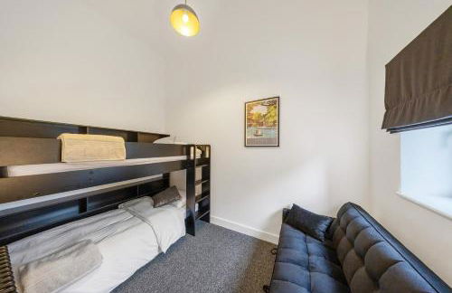 Elevated Escape - Hot tub, sauna, rooftop terrace - Foto 28