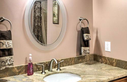 Waterfront NOLA Villa 23 Mi to French Quarter! - Foto 17