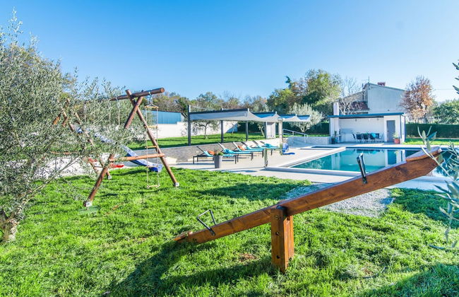 Beautiful Villa in Vrsar With Swimming Pool - Foto 9