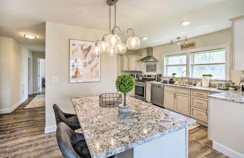 Modern-Chic Athens Home - Fish, Ski and Swim! - Foto 10