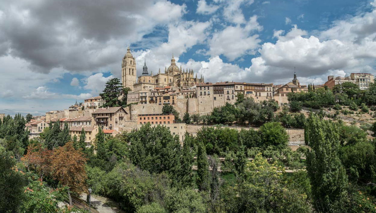Segovia Guided Tour with Cathedral and Alcazar - Foto 1