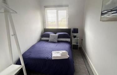 The Loft and The Den Apartments - Photo 5