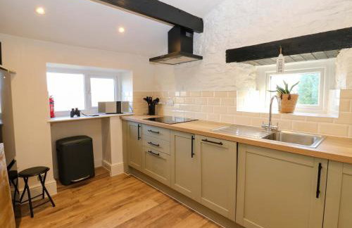 Eastend Cottage - Photo 10