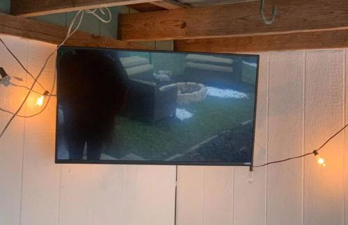 Plenty Parking for Boat ,RV, Trailers w Cars Cozy 2 BDRM COTTAGE - Foto 12