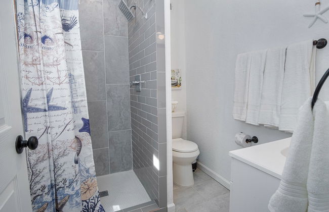 Charming 4br/2ba Only 5 Mins Downtown & Riverwalk - Photo 15