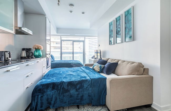 Maple Leaf Square - Photo 16