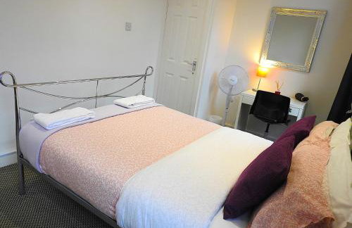 Make yourself at home! Large Rooms, Comfy - Foto 8