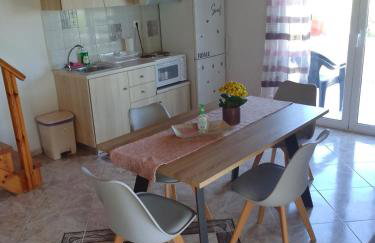 Studios ΣΤΟΥΣ ΠΥΡΓΟΥΣ ΘΕΡΜΗΣ - Foto 53