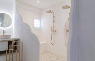 Suite romantique Santorini avec Balnéo & Sauna - Foto 11