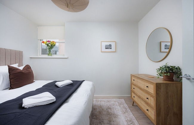 Luxury First Floor 2 bed Apartment - Foto 4