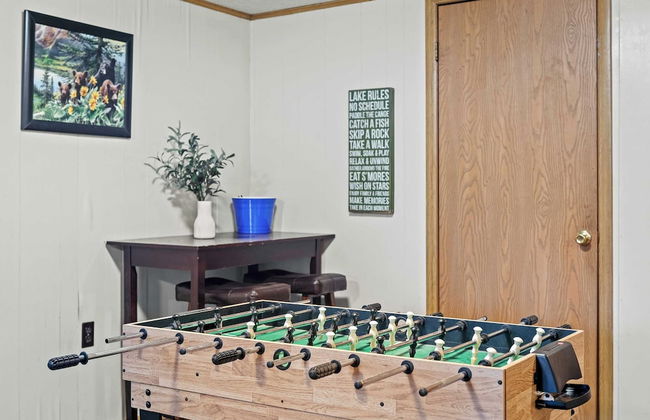 Mohegan by Avantstay Private Dock + Firepit Community Pool + Beach - Photo 4