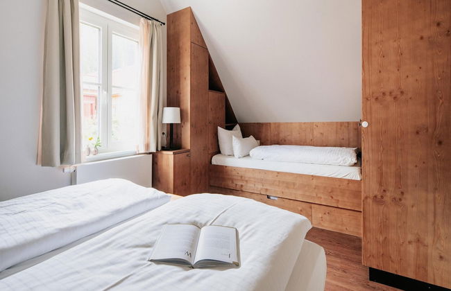 Semi-detached Houses, Turf House - Photo 4